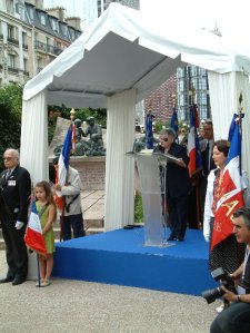 mais çà ne change en rien à son discours